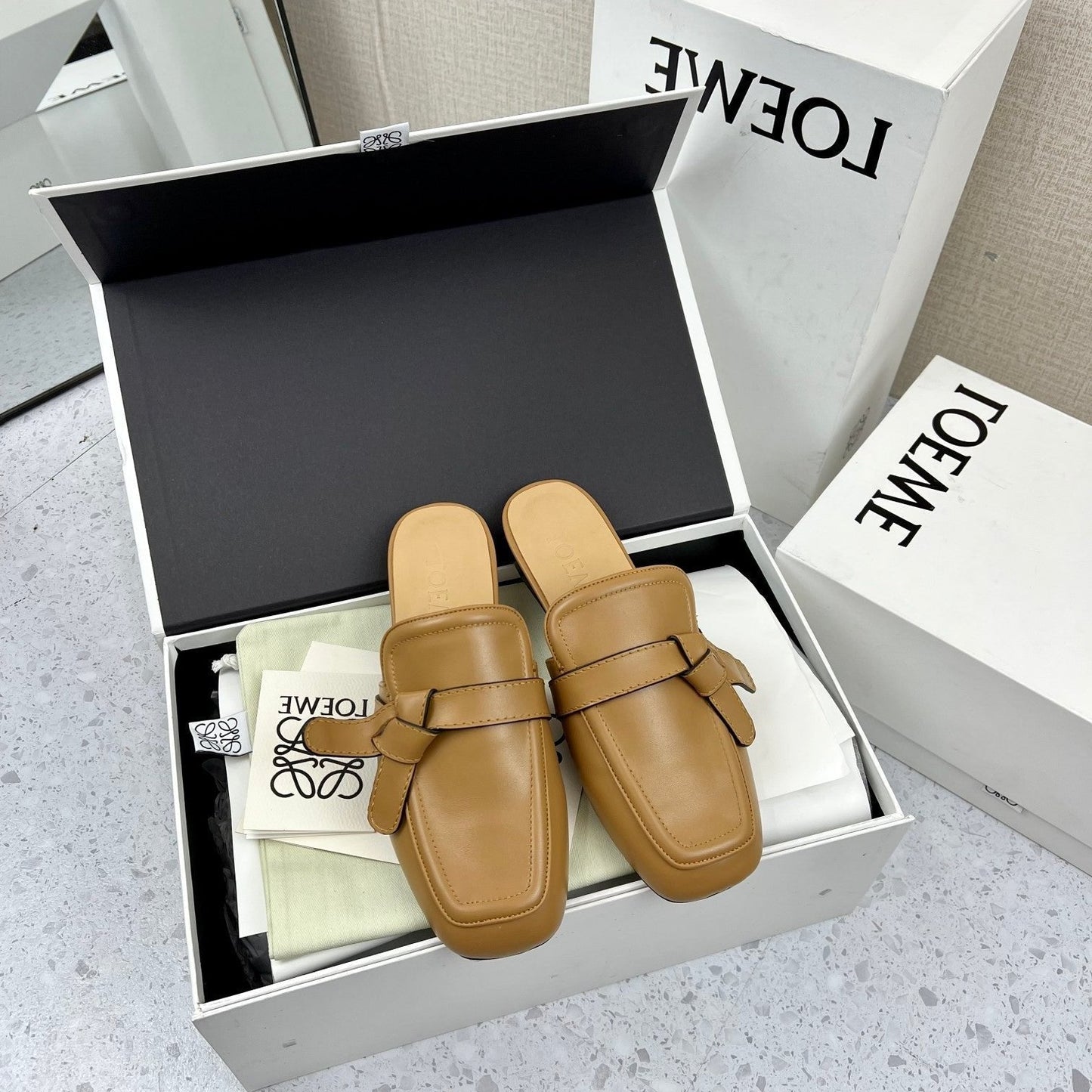 LW GATE BELTED MULE CAMEL CALFSKIN - 35