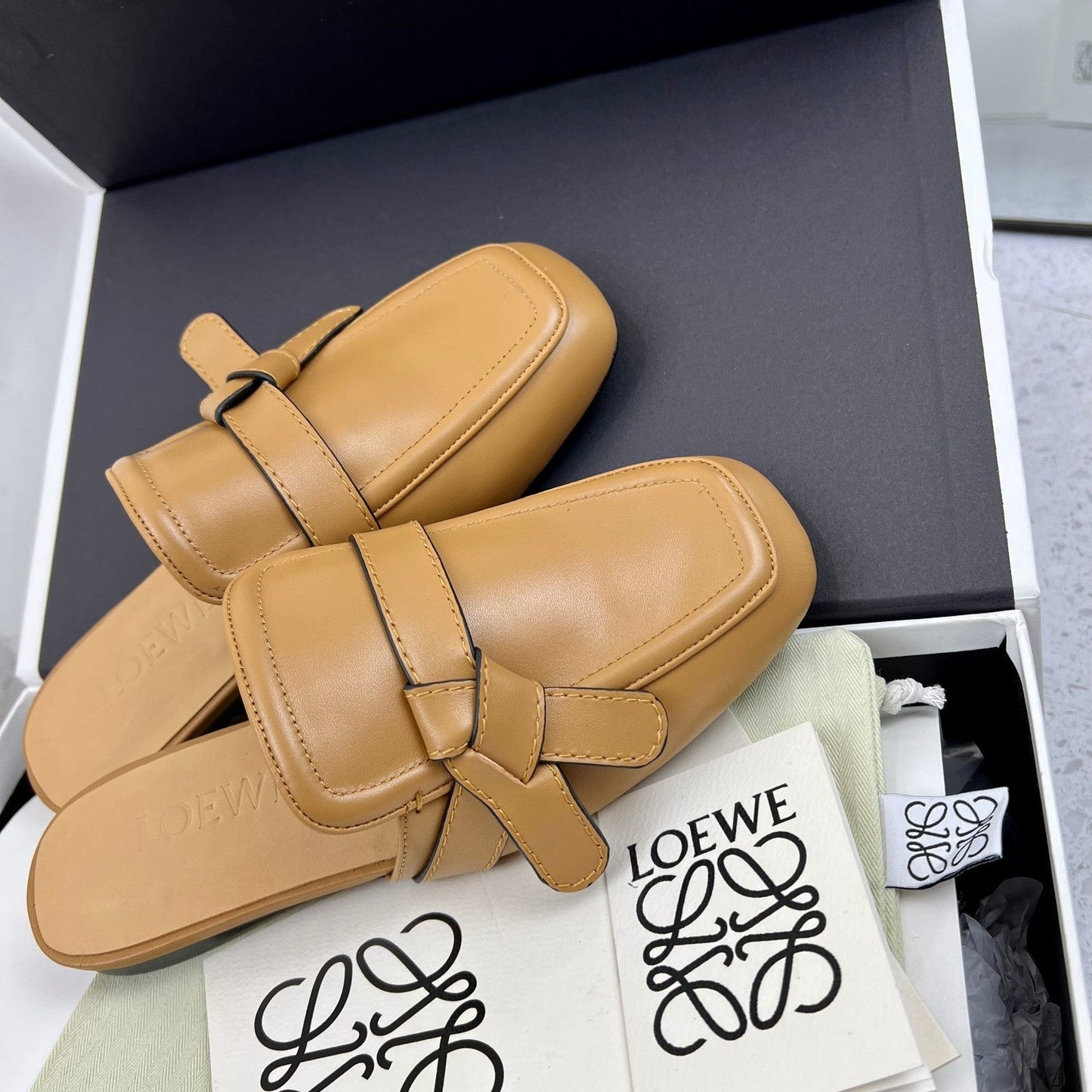 LW GATE BELTED MULE CAMEL CALFSKIN - 35