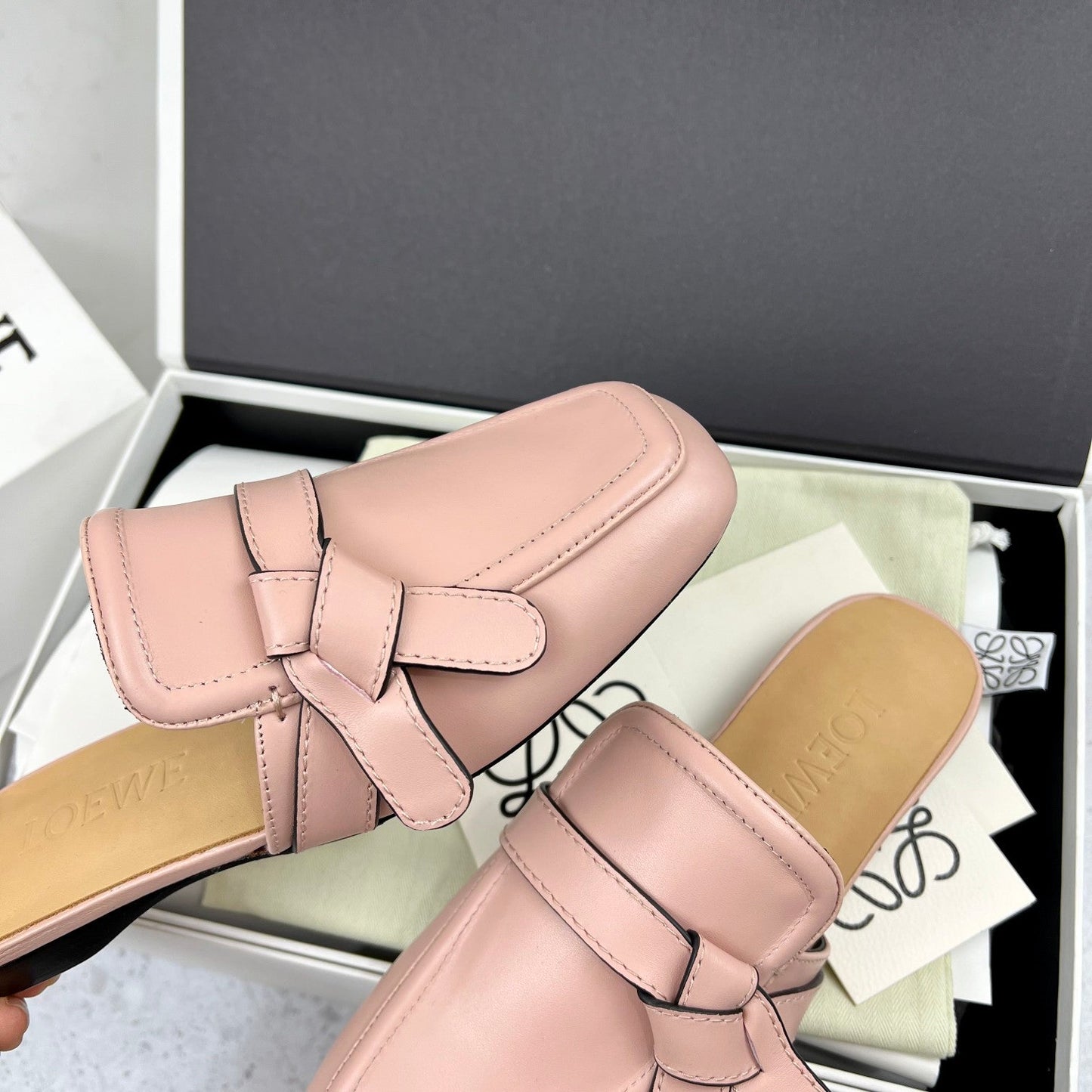 LW GATE BELTED MULE LIGHT PINK CALFSKIN - 35