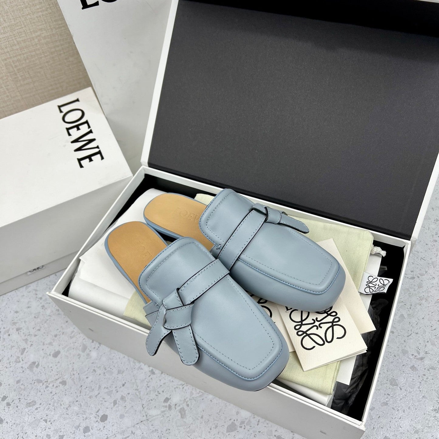 LW GATE BELTED MULE STONE CALFSKIN - 35