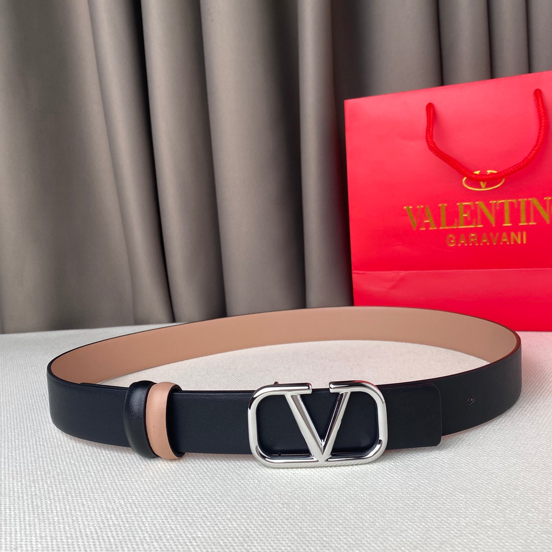 REVERSIBLE VLOGO SIGNATURE BELT IN GLOSSY BEIGE BLACK CALFSKIN SHW 30 MM - 30