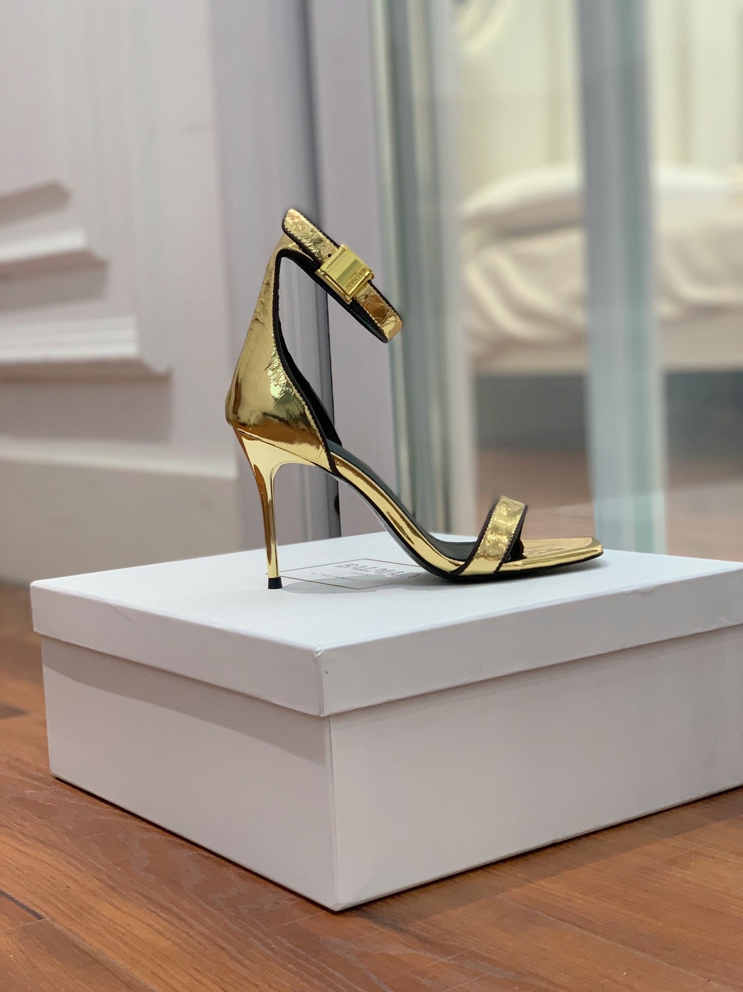 BALMAIN 25S UMA HEELED SANDALS 105MM IN GOLD CALFSKIN - 35