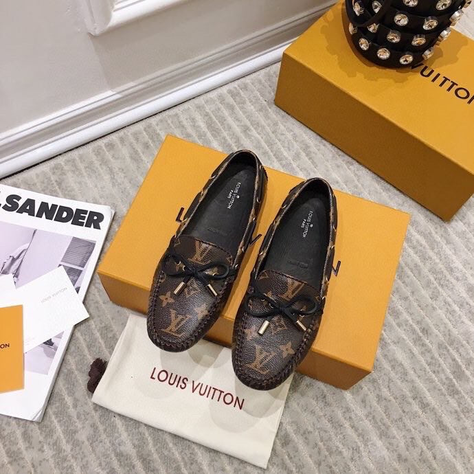 LV WOMEN'S DRIVER MOCCASIN IN CHOCOLATE BROWN MONOGRAM CALFSKIN - 35
