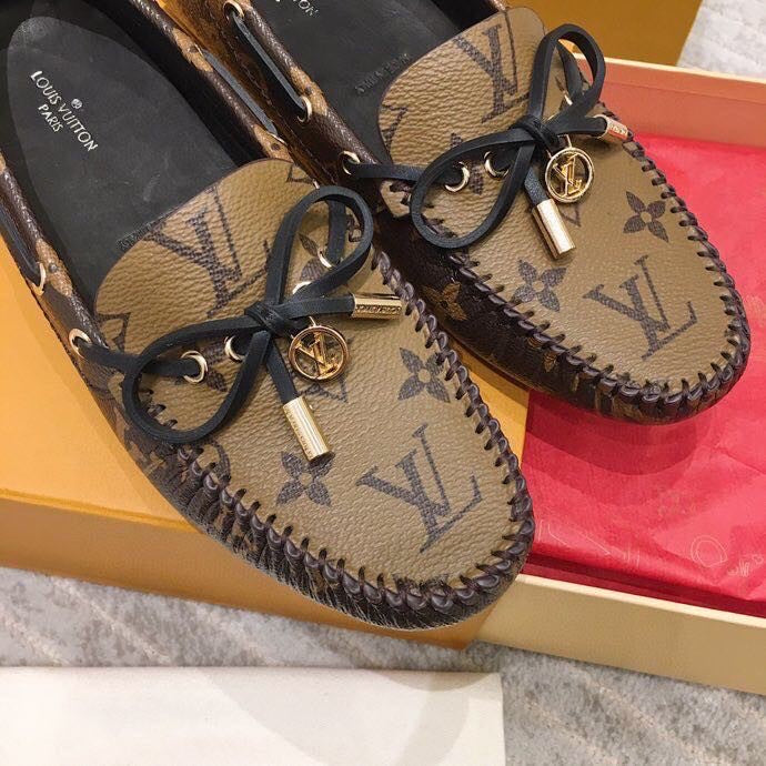 LV WOMEN'S DRIVER MOCCASIN IN CAMEL BROWN MONOGRAM CALFSKIN - 35