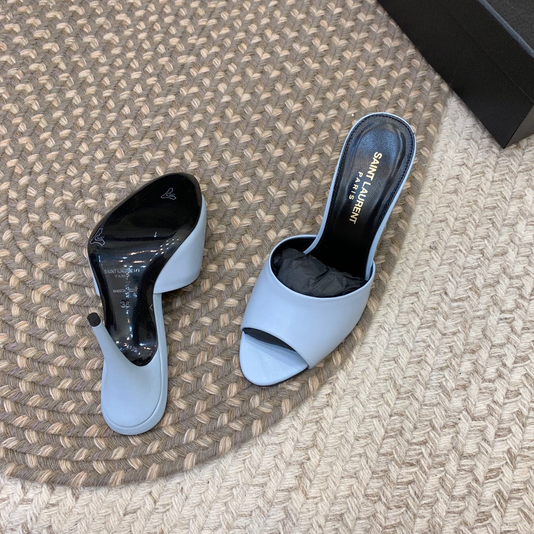 LA 16 HEELED MULES IN SKY BLUE SMOOTH LAMBSKIN - 34