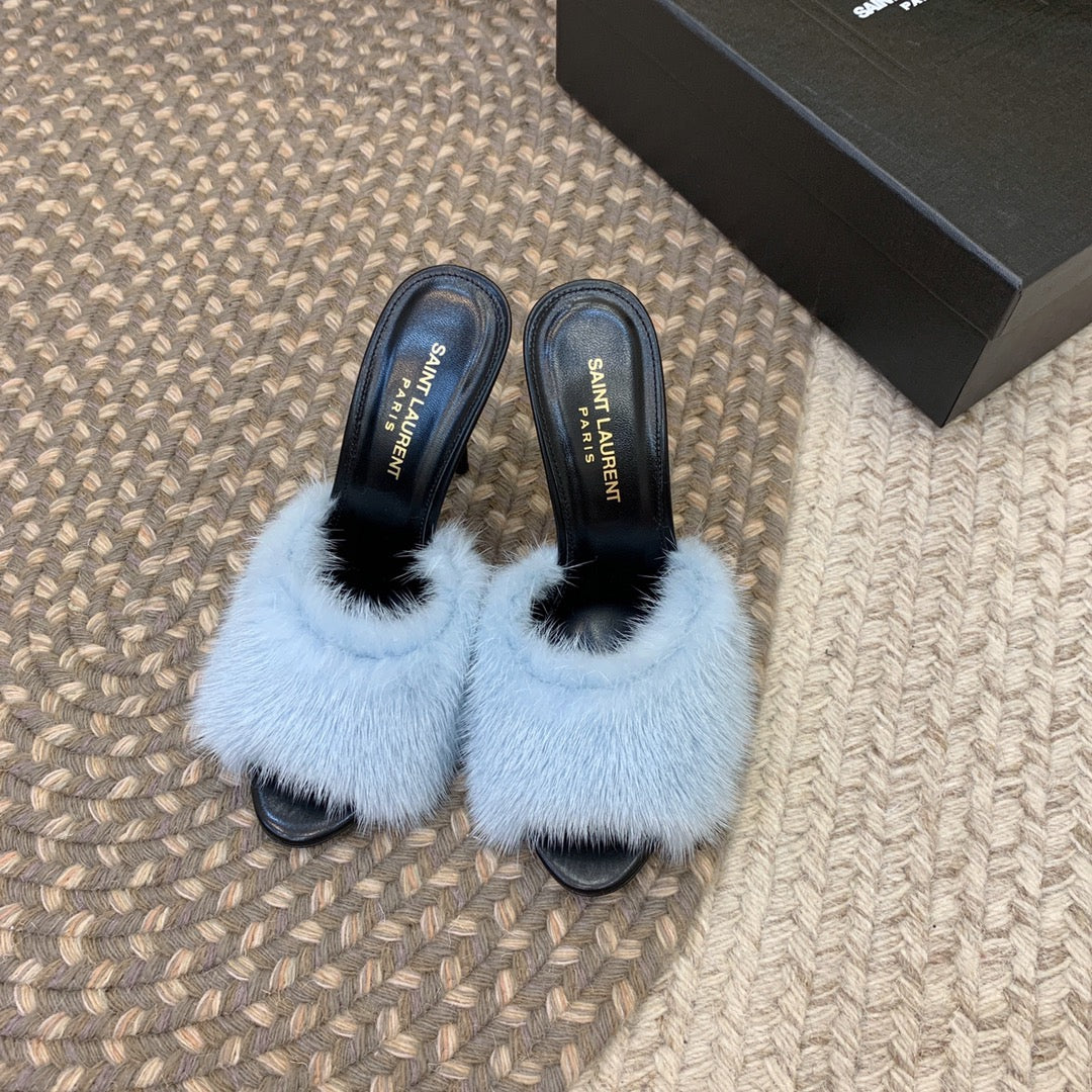 LA 16 HEELED MULES IN SKY BLUE RABBIT FUR AND SMOOTH LAMBSKIN - 34
