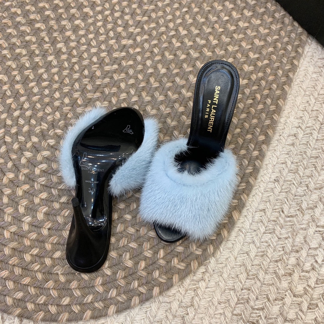 LA 16 HEELED MULES IN SKY BLUE RABBIT FUR AND SMOOTH LAMBSKIN - 34