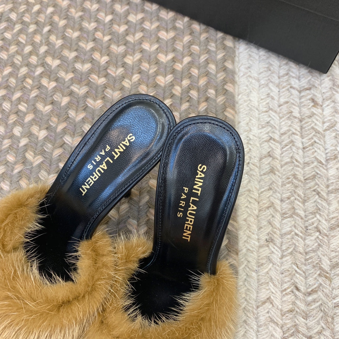 LA 16 HEELED MULES IN DRIED MOSS RABBIT FUR AND SMOOTH LAMBSKIN - 34