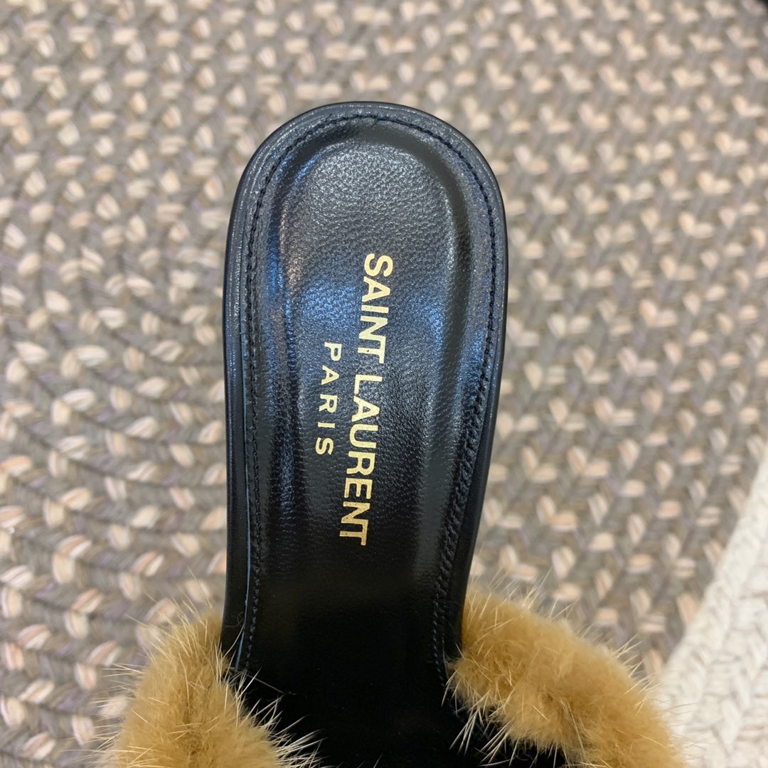 LA 16 HEELED MULES IN DRIED MOSS RABBIT FUR AND SMOOTH LAMBSKIN - 34