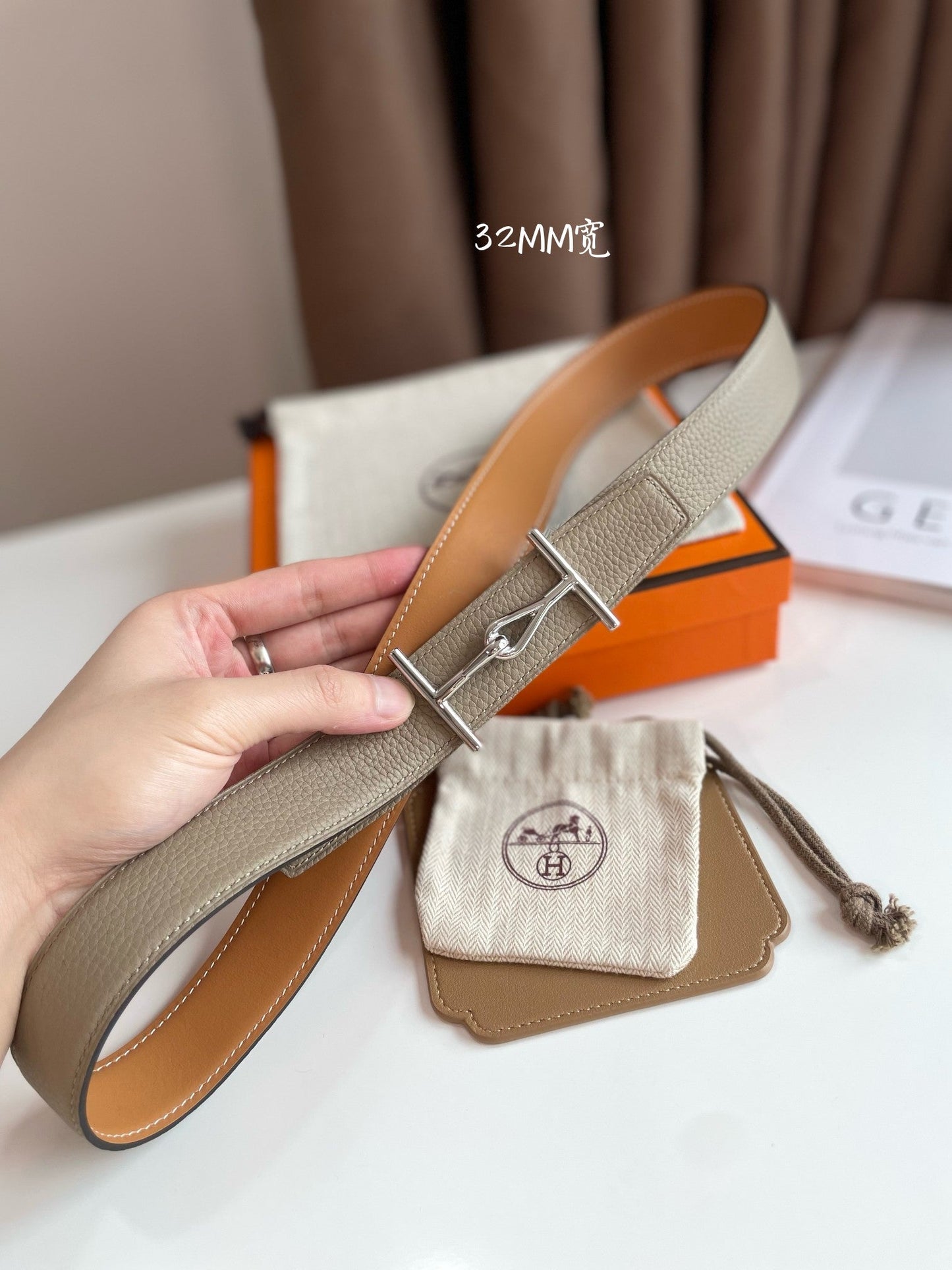 JUMBO BELT SILVER BUCKLE & REVERSIBLE CAMEL BROWN AND ORANGE LEATHER STRAP 32MM - 30