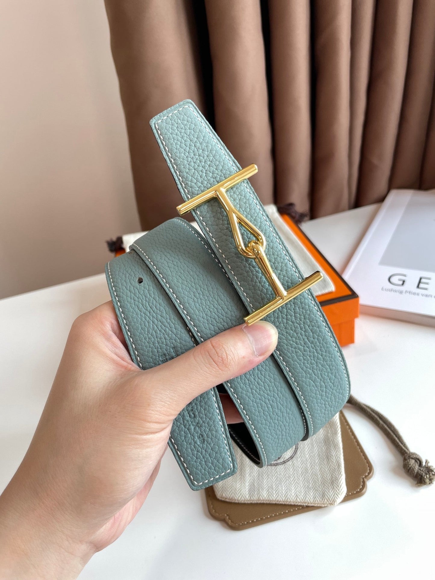 JUMBO BELT GOLD BUCKLE & REVERSIBLE ASH GREEN AND BLACK LEATHER STRAP 32MM - 30