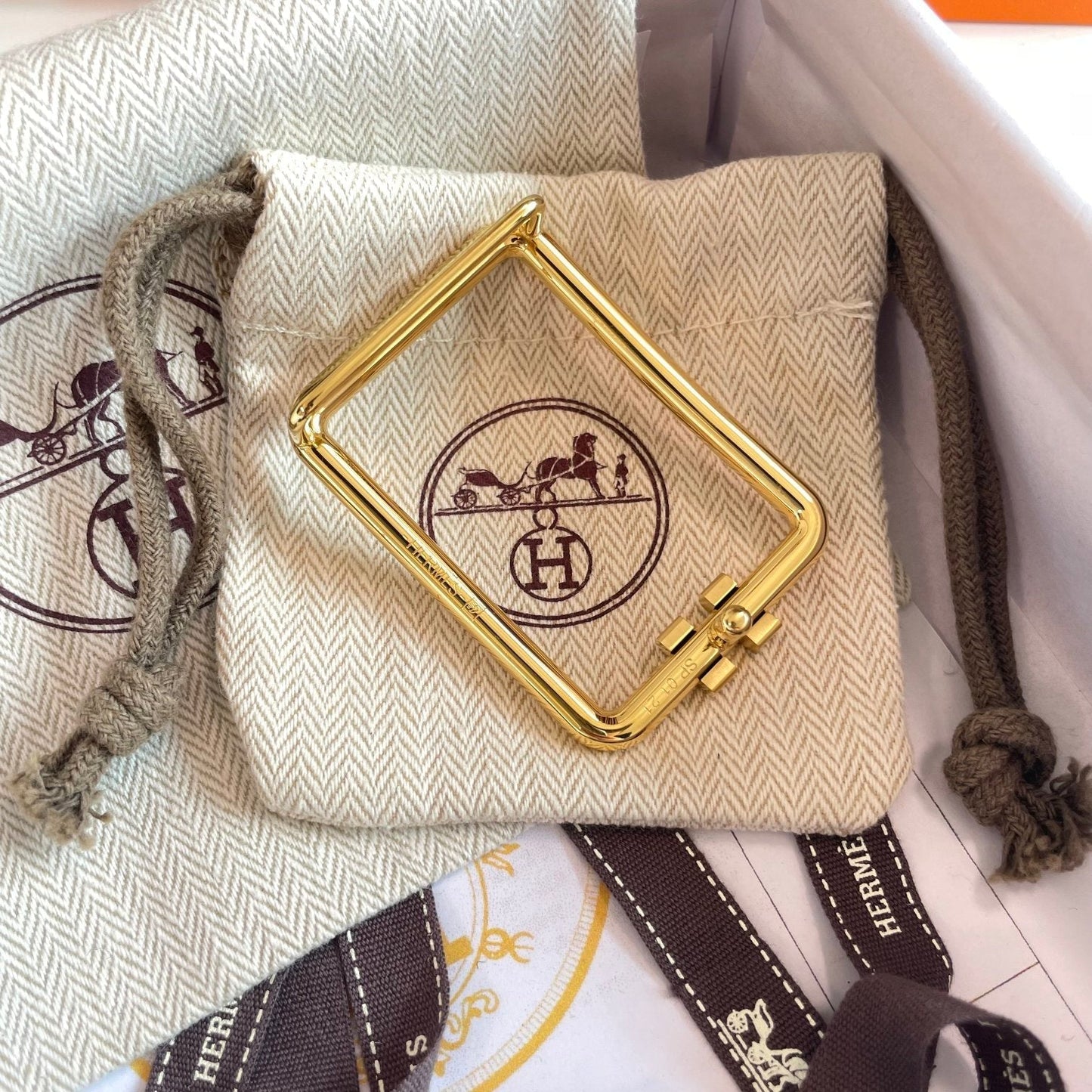 TUBE H BELT BUCKLE & REVERSIBLE BLACK AND CINNAMON BROWN LEATHER STRAP 38MM GOLD HARDWARE - 30