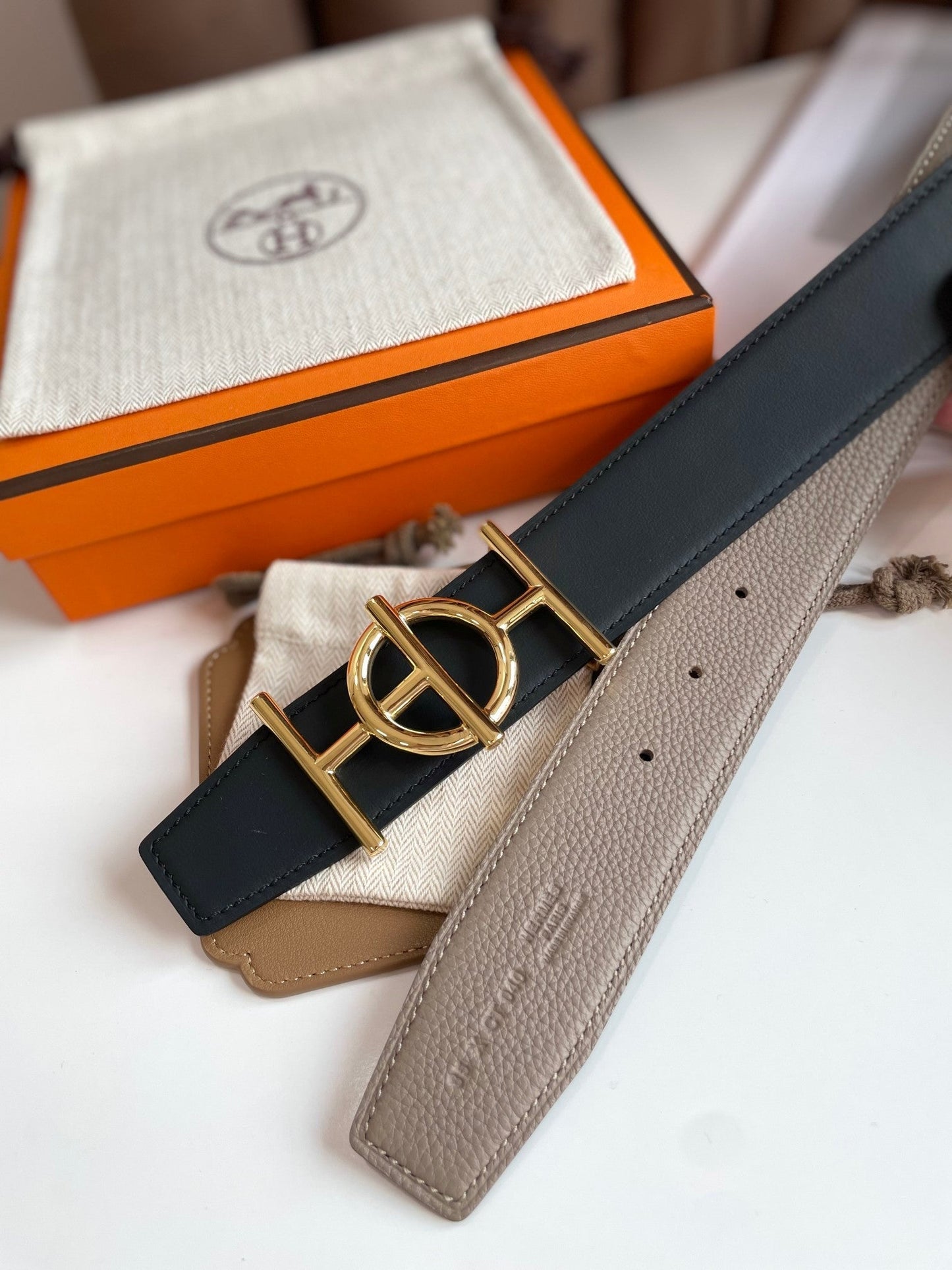 ULYSSE BELT BUCKLE & REVERSIBLE KHAKI BROWN LEATHER STRAP 38MM GOLD HARDWARE - 30
