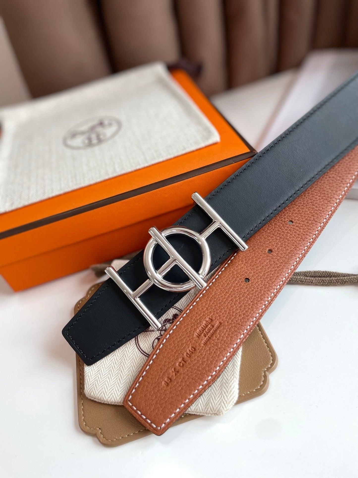 ULYSSE BELT BUCKLE & REVERSIBLE GINGER ORANGE LEATHER STRAP 38MM SILVER HARDWARE - 30