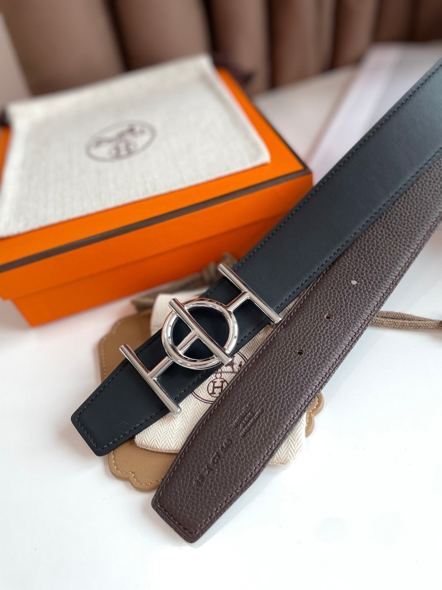 ULYSSE BELT BUCKLE & REVERSIBLE CHOCOLATE BROWN LEATHER STRAP 38MM SILVER HARDWARE - 30