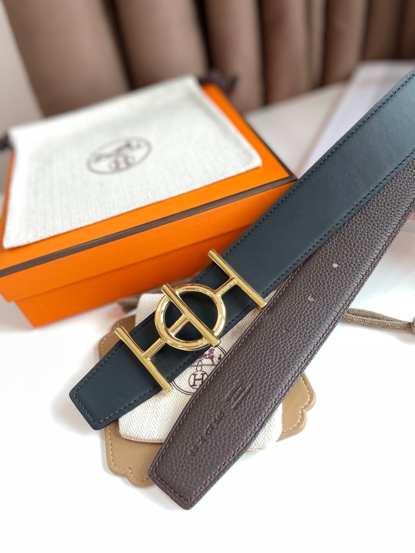 ULYSSE BELT BUCKLE & REVERSIBLE CHOCOLATE BROWN LEATHER STRAP 38MM GOLD HARDWARE - 30