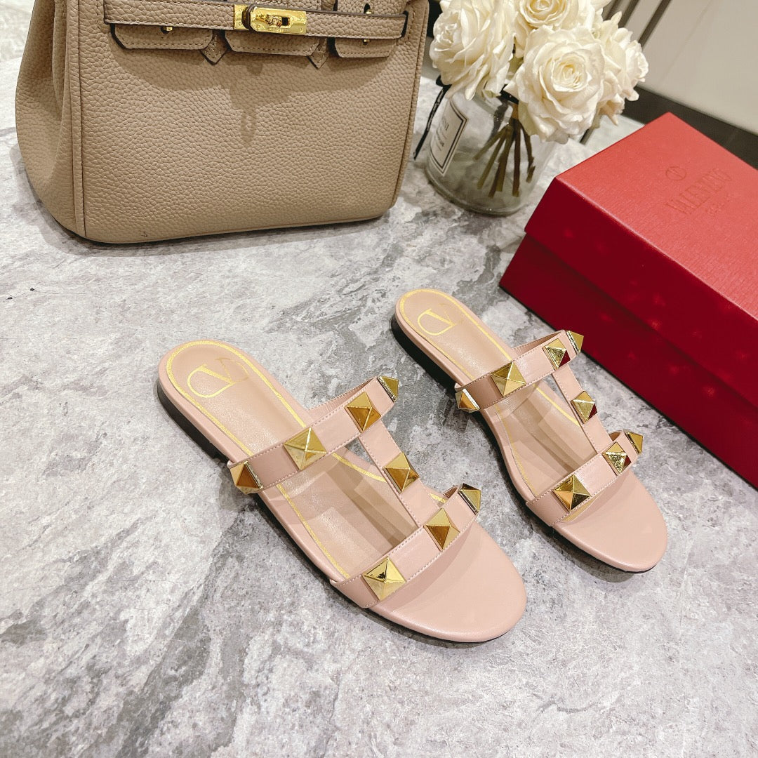 ROMAN STUD PALE PINK CALFSKIN FLAT SLIDE SANDAL 25 MM - 34