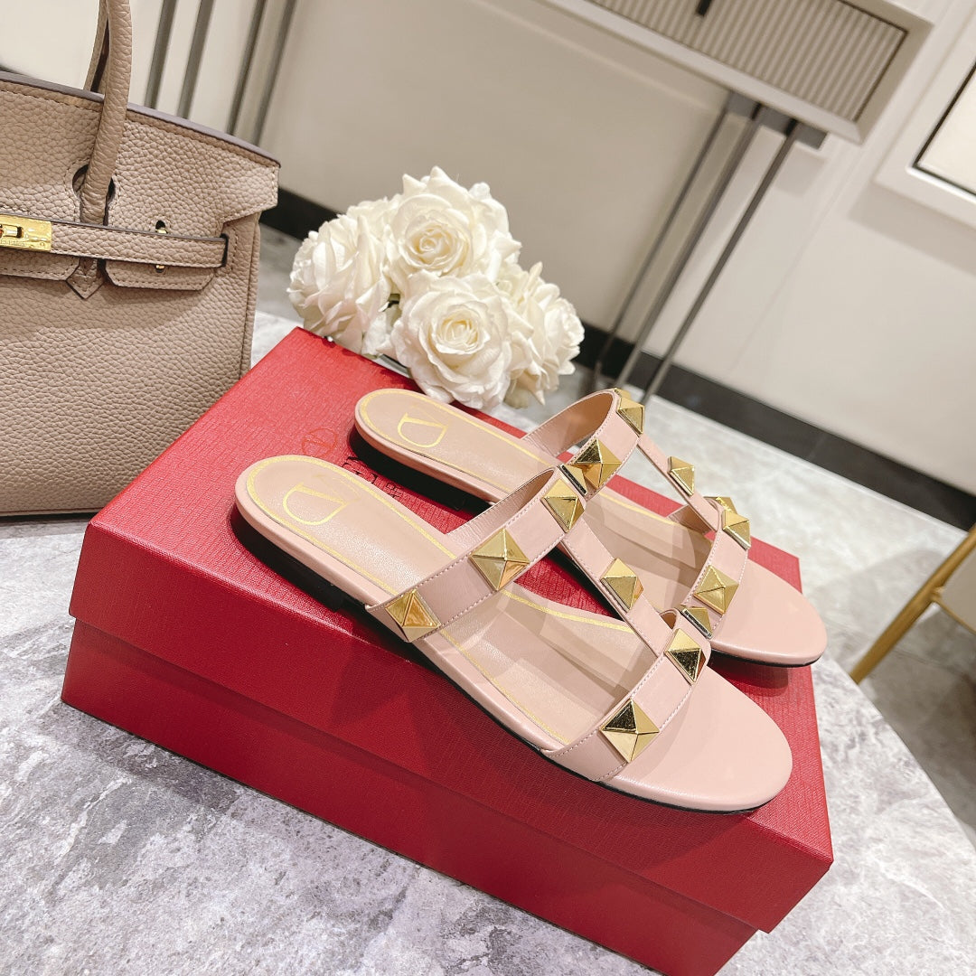 ROMAN STUD PALE PINK CALFSKIN FLAT SLIDE SANDAL 25 MM - 34