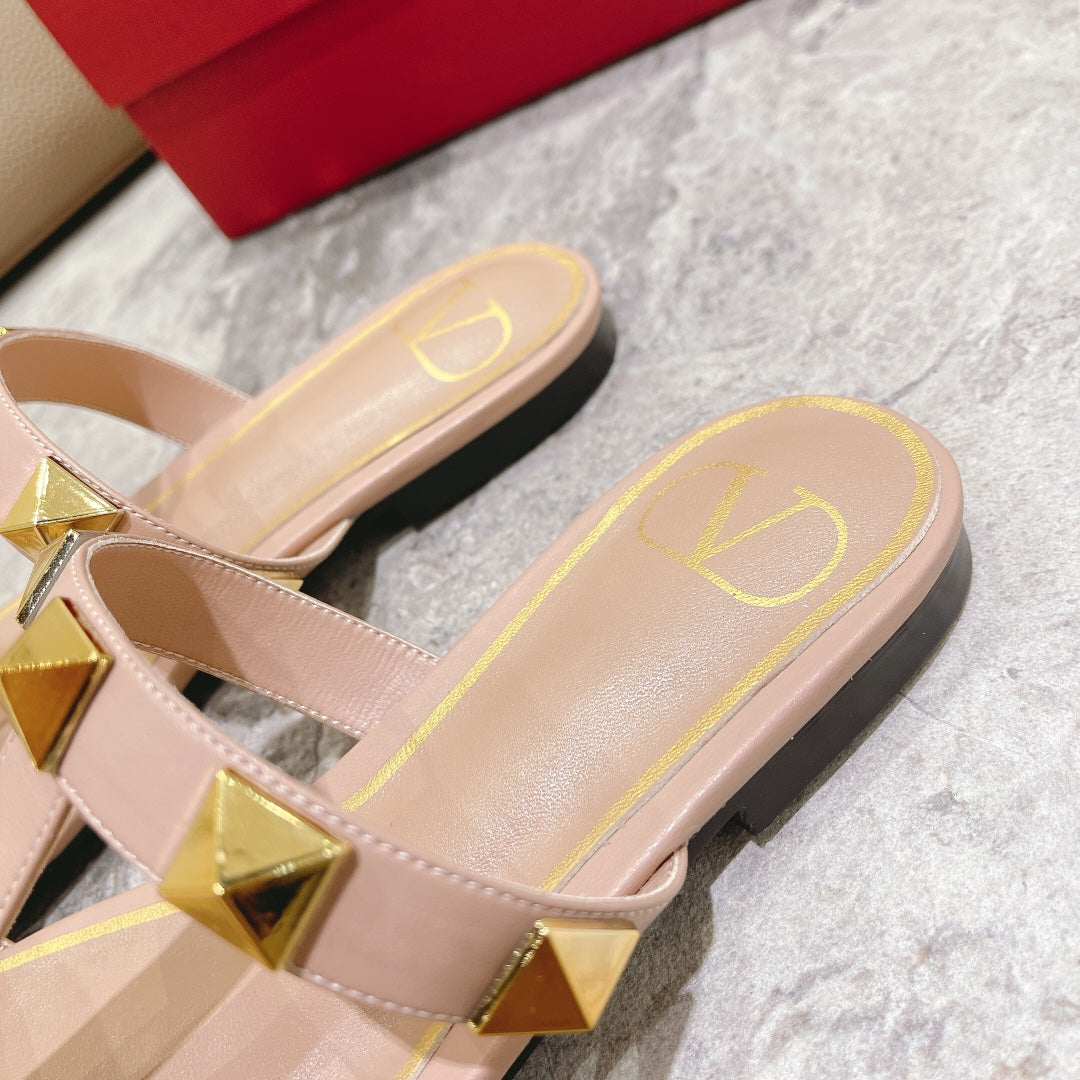 ROMAN STUD PALE PINK CALFSKIN FLAT SLIDE SANDAL 25 MM - 34