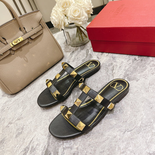 ROMAN STUD BLACK CALFSKIN FLAT SLIDE SANDAL 25 MM - 34