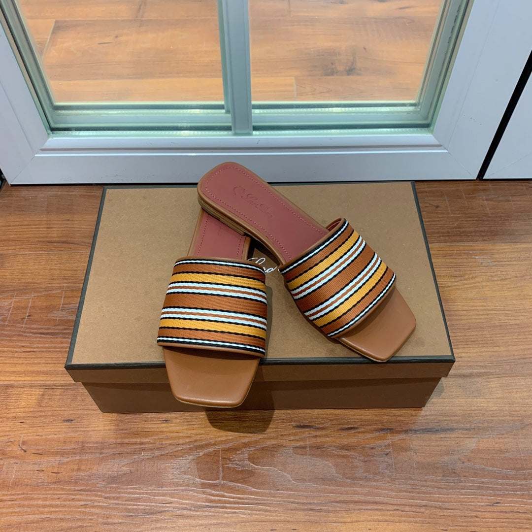 LP RAFFIA CHARMS FLATS SANDAL CARAMEL CALFSKIN - 35