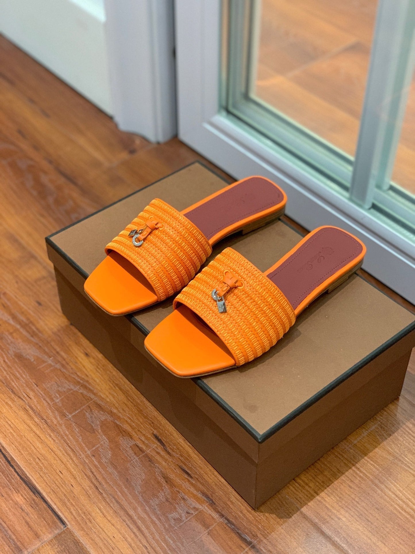 LP RAFFIA CHARMS FLATS SANDAL ORANGE CALFSKIN - 35