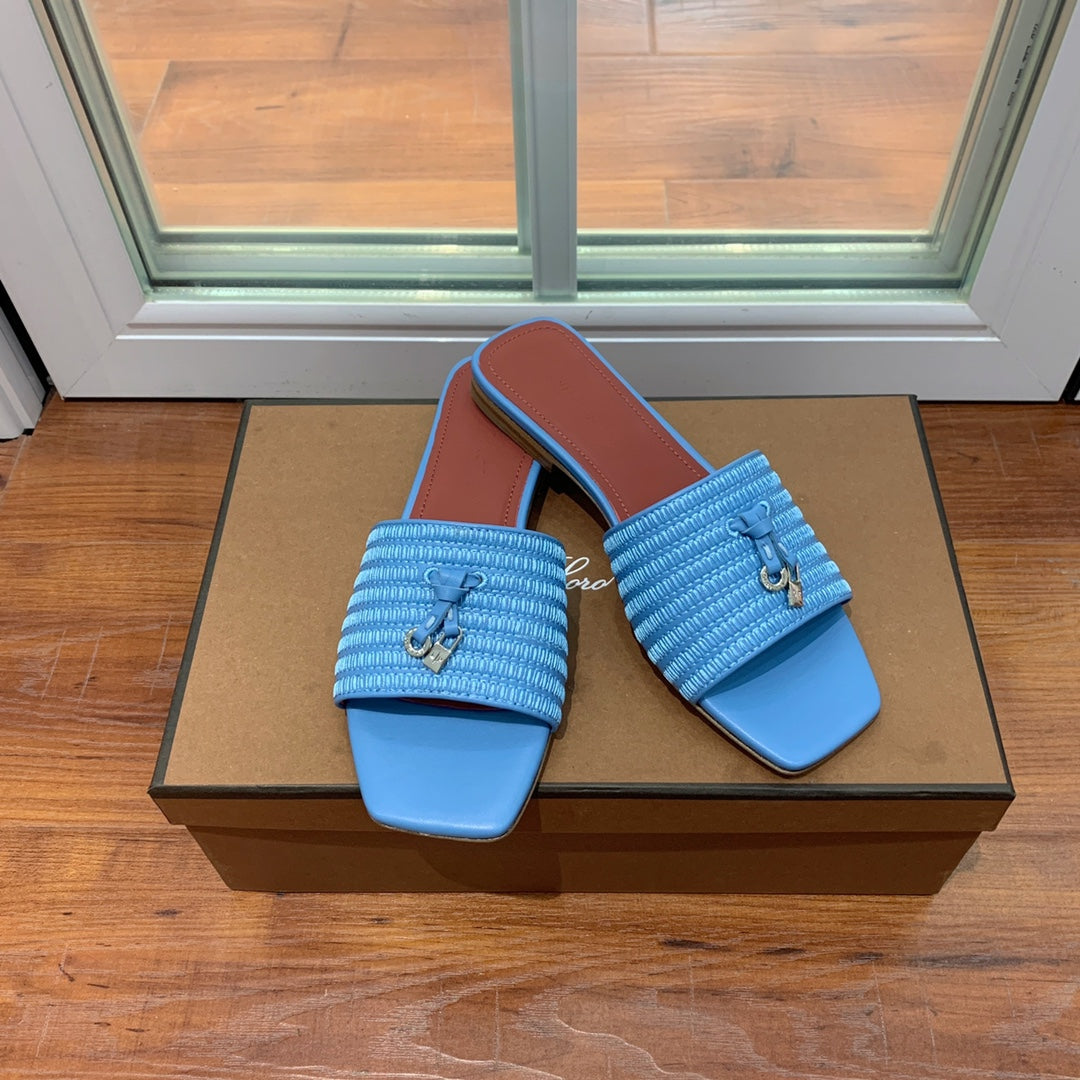 LP RAFFIA CHARMS FLATS SANDAL SKY CALFSKIN - 35
