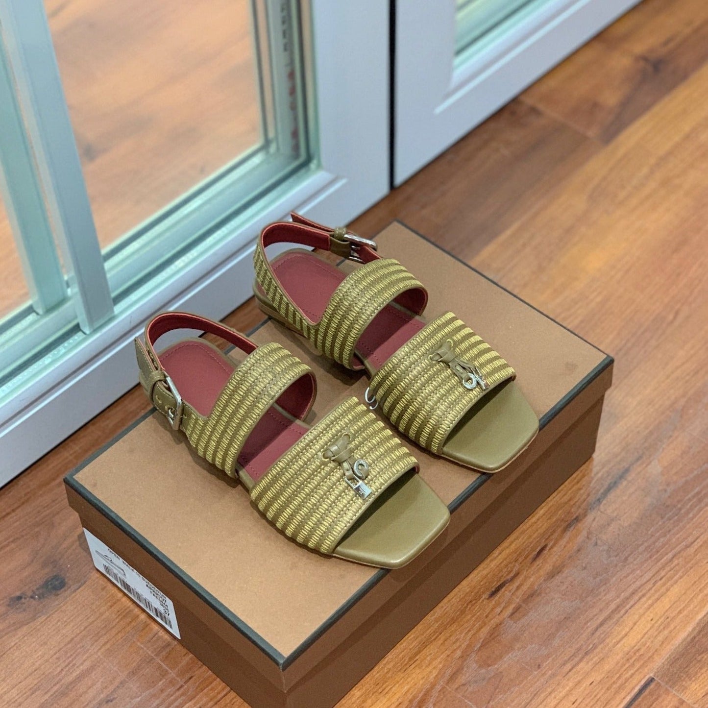 LP RAFFIA CHARMS STRAP FLATS SANDAL OLIVE CALFSKIN - 35