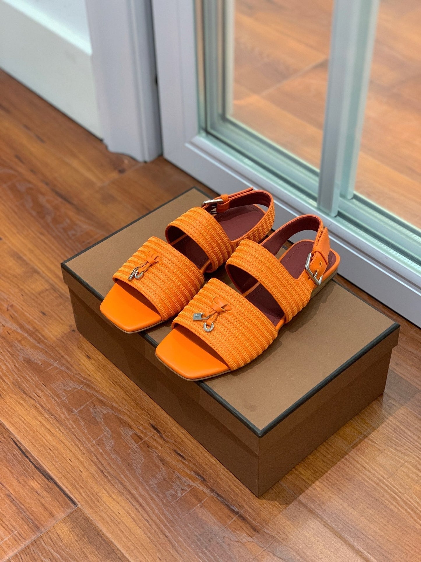 LP RAFFIA CHARMS STRAP FLATS SANDAL ORANGE CALFSKIN - 35