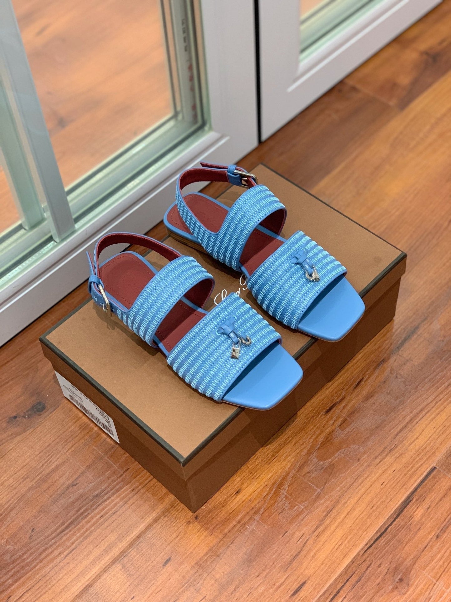 LP RAFFIA CHARMS STRAP FLATS SANDAL SKY CALFSKIN - 35