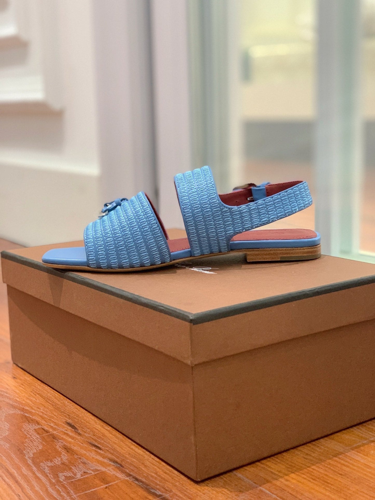 LP RAFFIA CHARMS STRAP FLATS SANDAL SKY CALFSKIN - 35