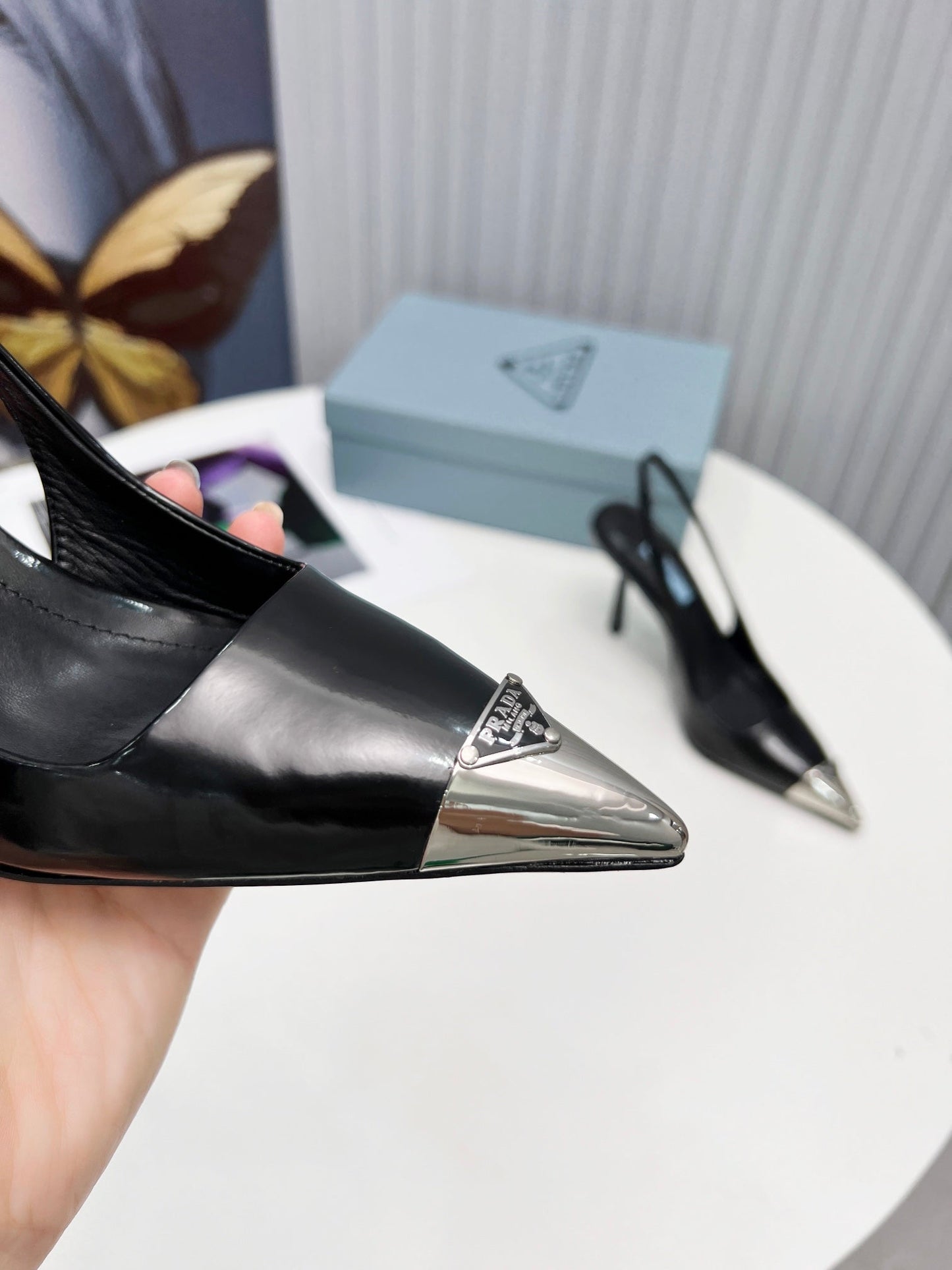 PRADA 26S СЛІНГБЕКИ НА ПІДБОРАХ 95 ММ ЧОРНОГО КОЛЬОРУ З ТЕЛЯЧОЇ ШКІРИ З МЕТАЛЕВИМ НОСКОМ