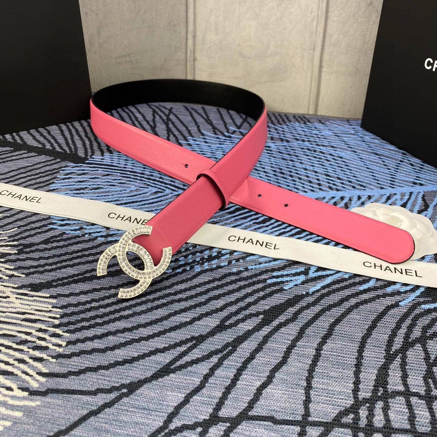 CHANEL 25S BELT 30 MM IN PINK CALFSKIN WITH SILVER HARDWARE 615094 - 30