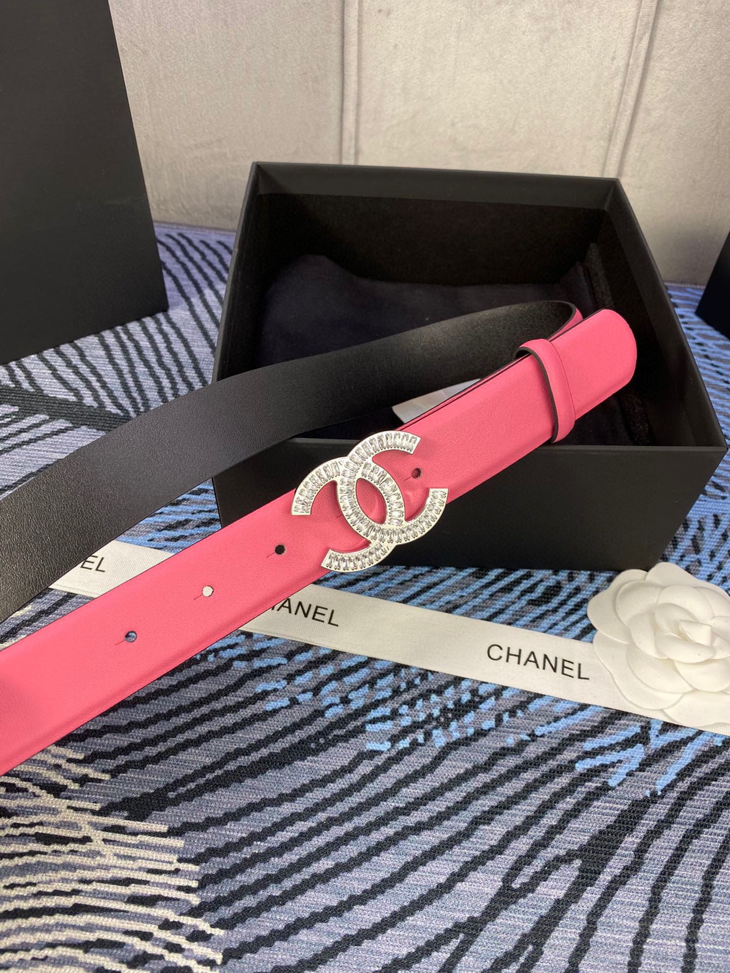 CHANEL 25S BELT 30 MM IN PINK CALFSKIN WITH SILVER HARDWARE 615094 - 30