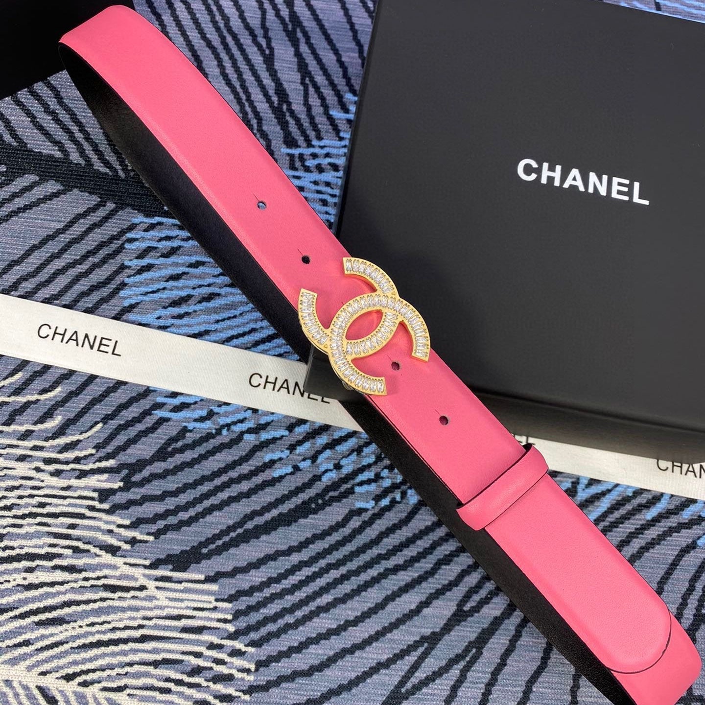 CHANEL 25S BELT 30 MM IN PINK CALFSKIN WITH GOLD HARDWARE 615094 - 30