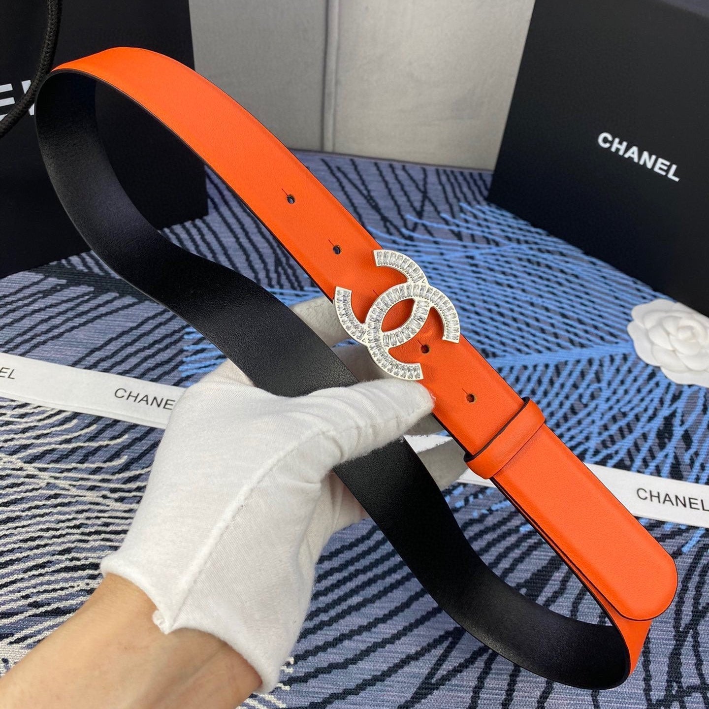 CHANEL 25S BELT 30 MM IN ORANGE CALFSKIN WITH SILVER HARDWARE 615097 - 30