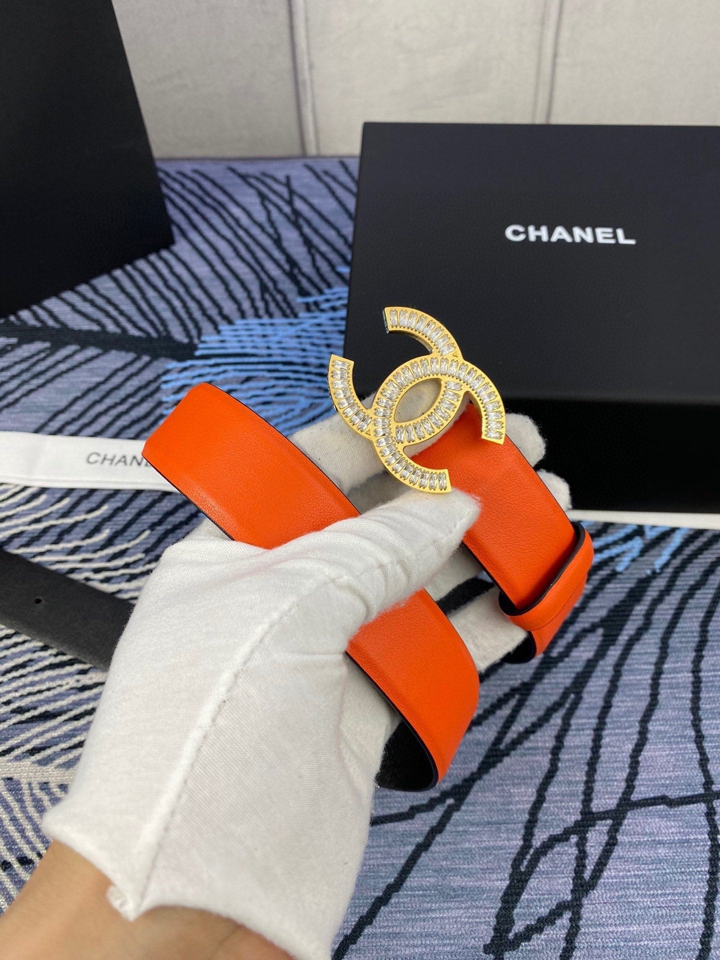 CHANEL 25S BELT 30 MM IN ORANGE CALFSKIN WITH GOLD HARDWARE 615097 - 30