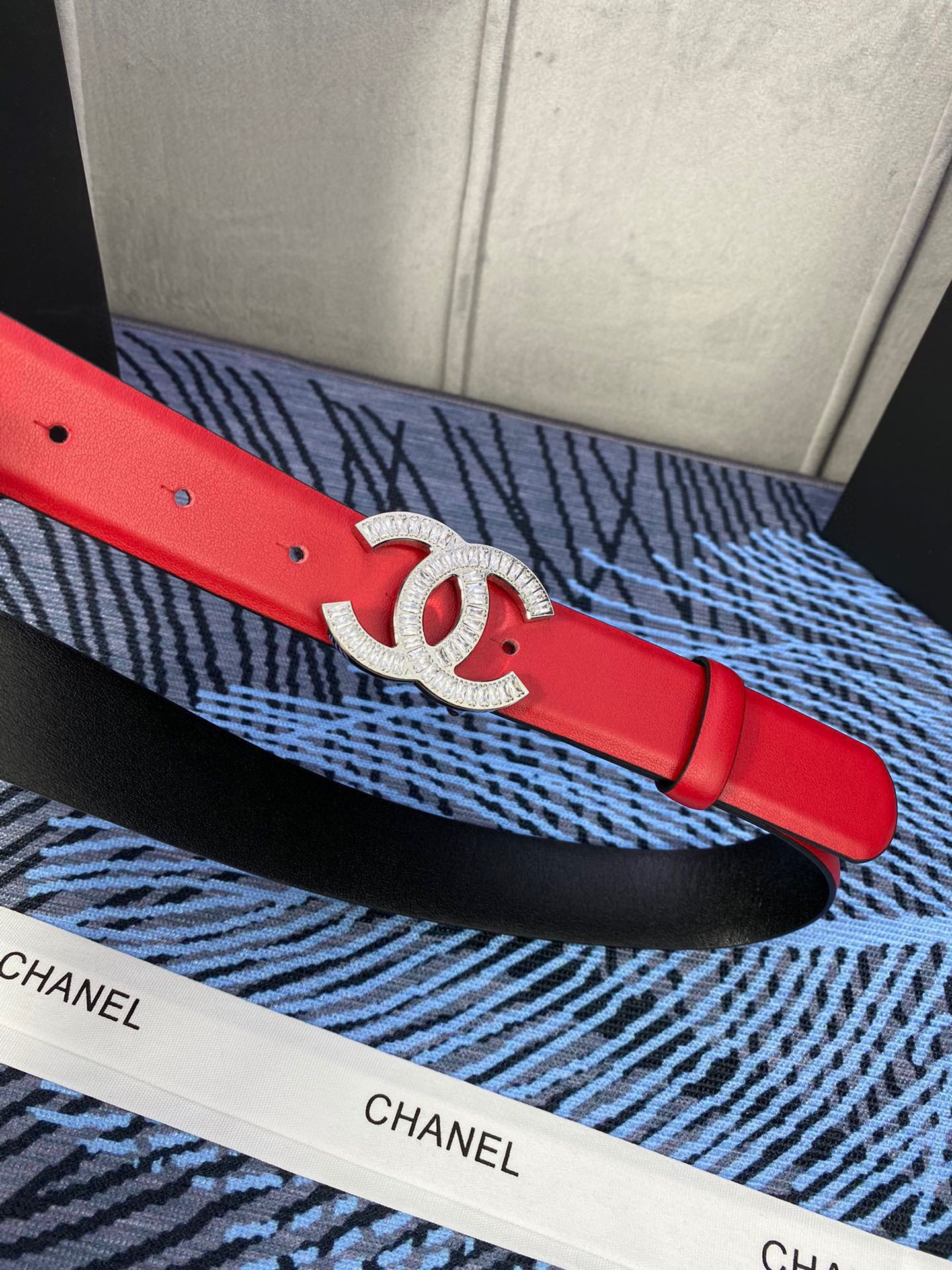 CHANEL 25S BELT 30 MM IN RED CALFSKIN WITH SILVER HARDWARE 615099 - 30