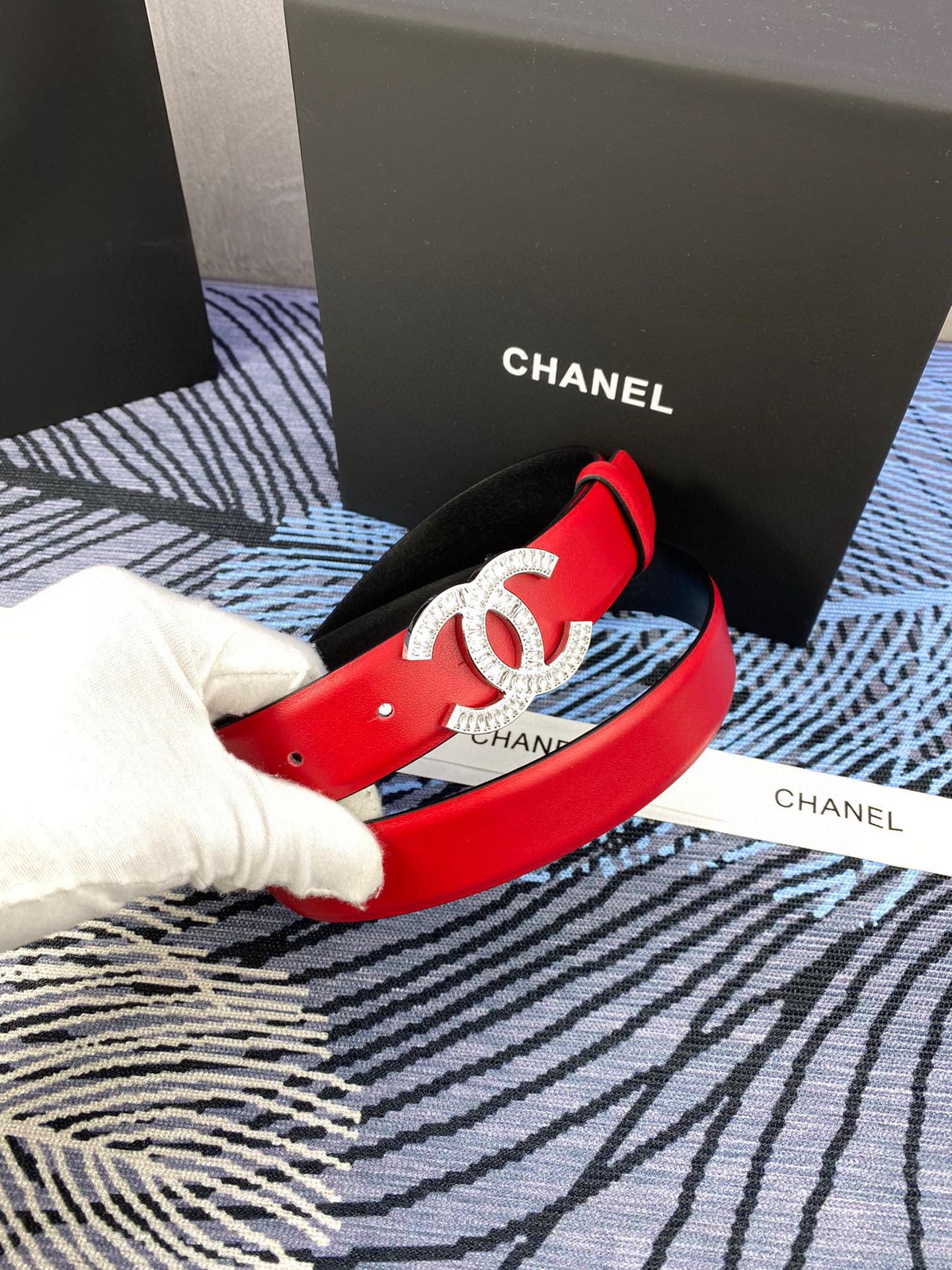 CHANEL 25S BELT 30 MM IN RED CALFSKIN WITH SILVER HARDWARE 615099 - 30