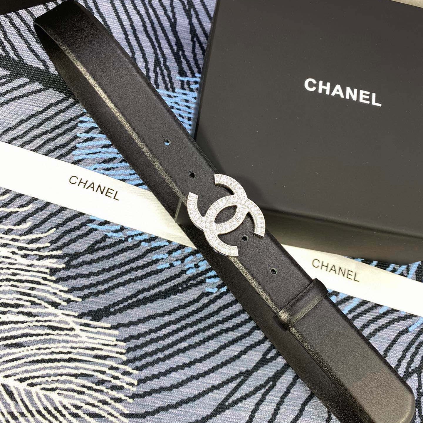 CHANEL 25S BELT 30 MM IN BLACK CALFSKIN WITH SILVER HARDWARE 615100 - 30