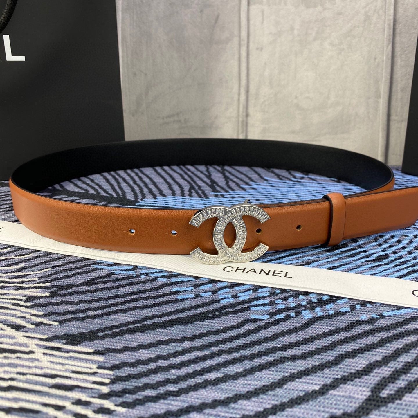 CHANEL 25S BELT 30 MM IN BROWN CALFSKIN WITH SILVER HARDWARE 615101 - 30