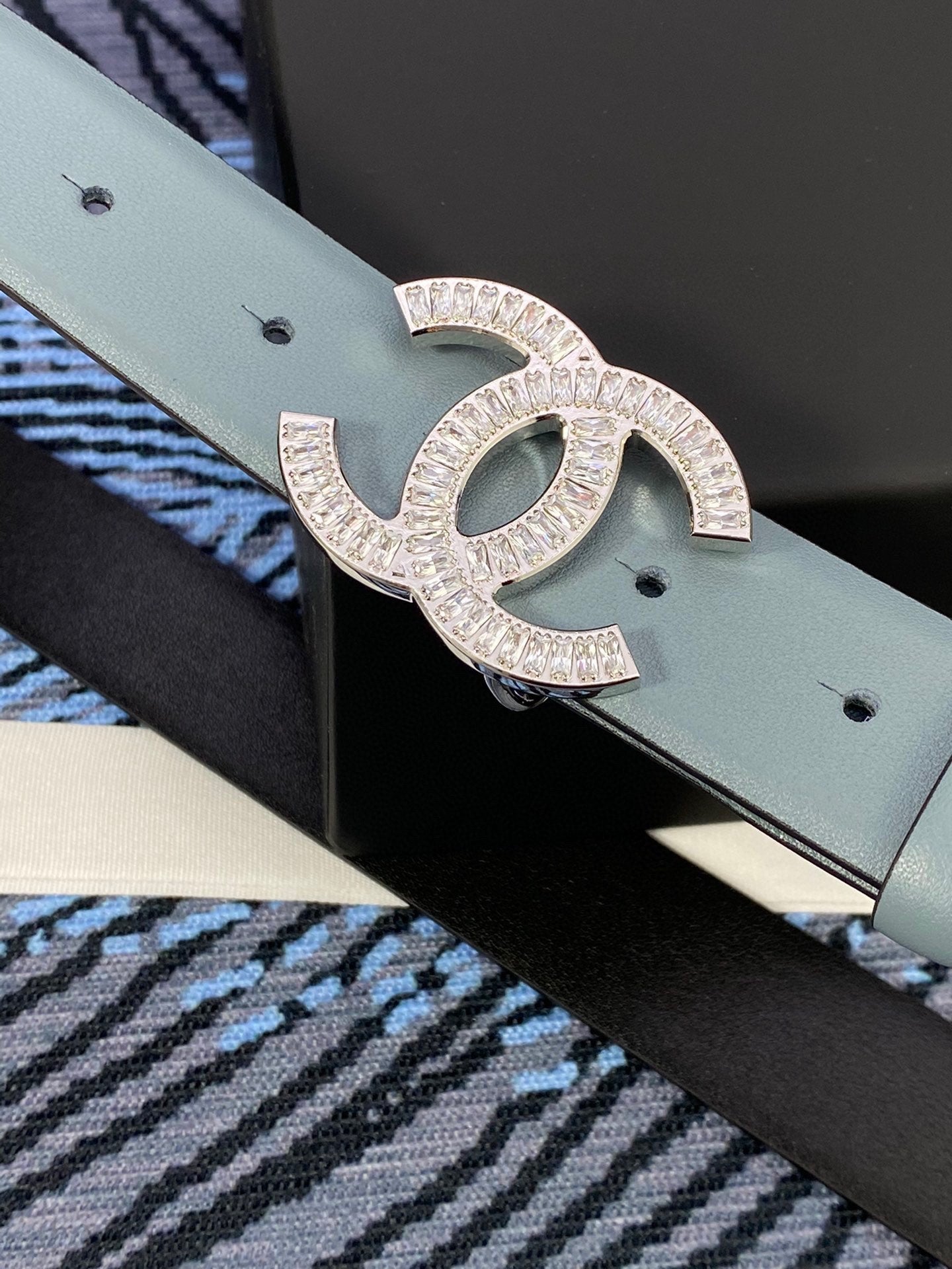 CHANEL 25S BELT 30 MM IN GREY BLUE CALFSKIN WITH SILVER HARDWARE 615102 - 30