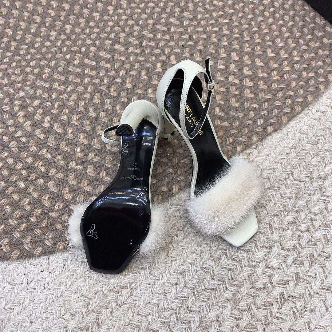 HIGH HEELS SQUARE TOE IN WHITE MINK FUR - 35