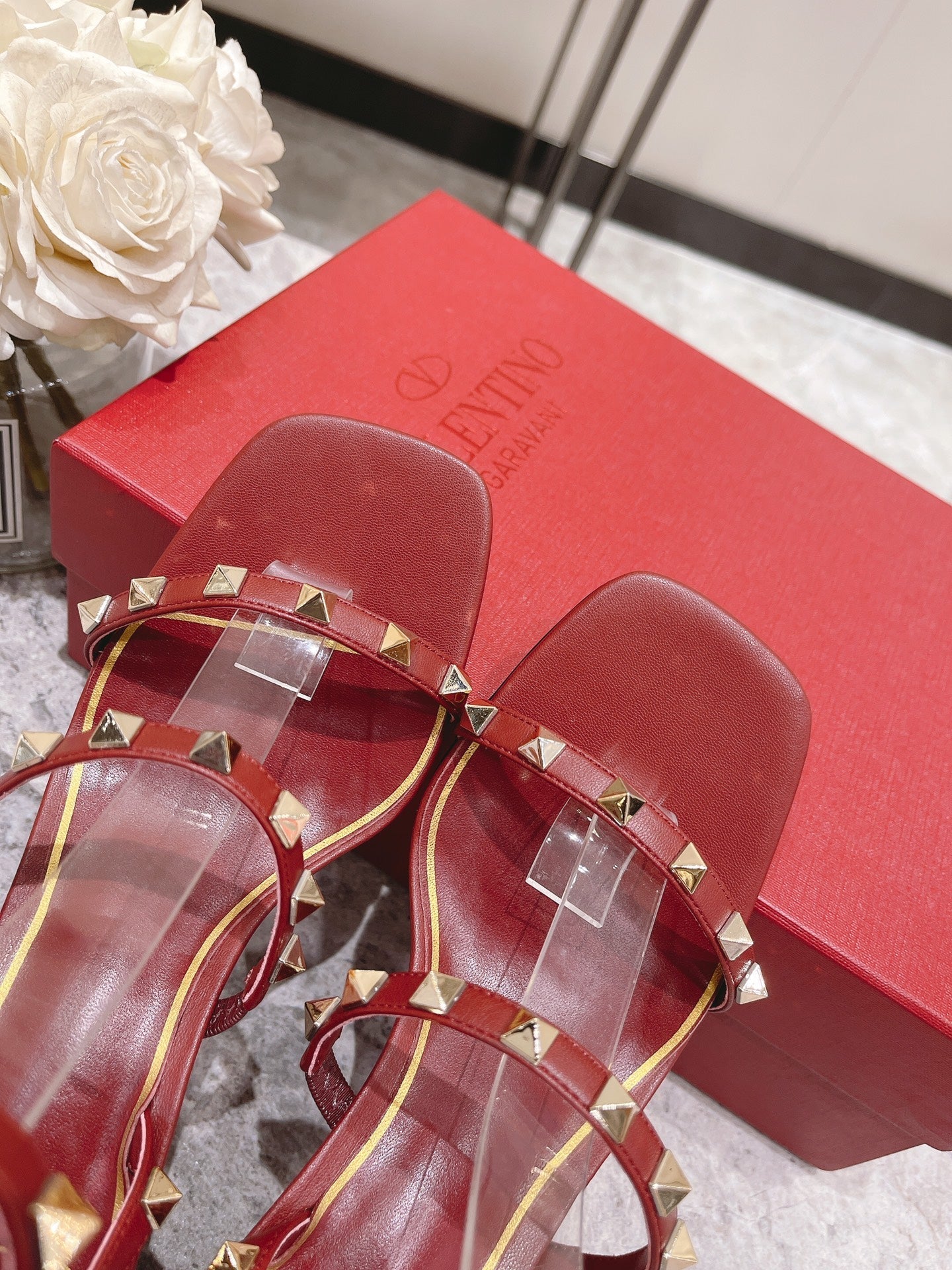 HIGH HEEL 6 CM SANDAL IN RUBY RED LAMBSKIN WITH STUDS - 34