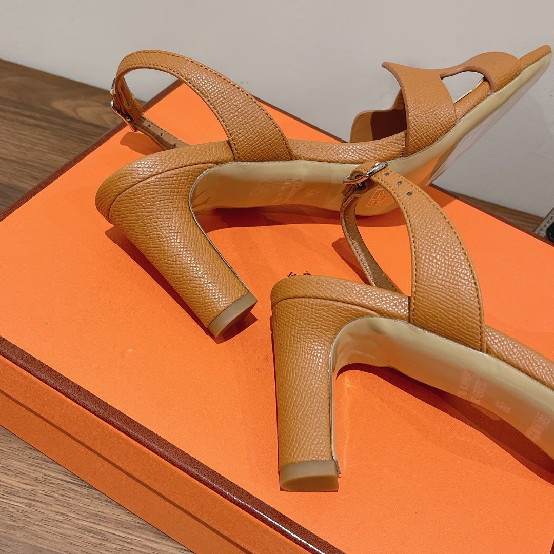 HOLY 75 SANDAL IN CINNAMON BROWN GRAINED CALFSKIN - 35