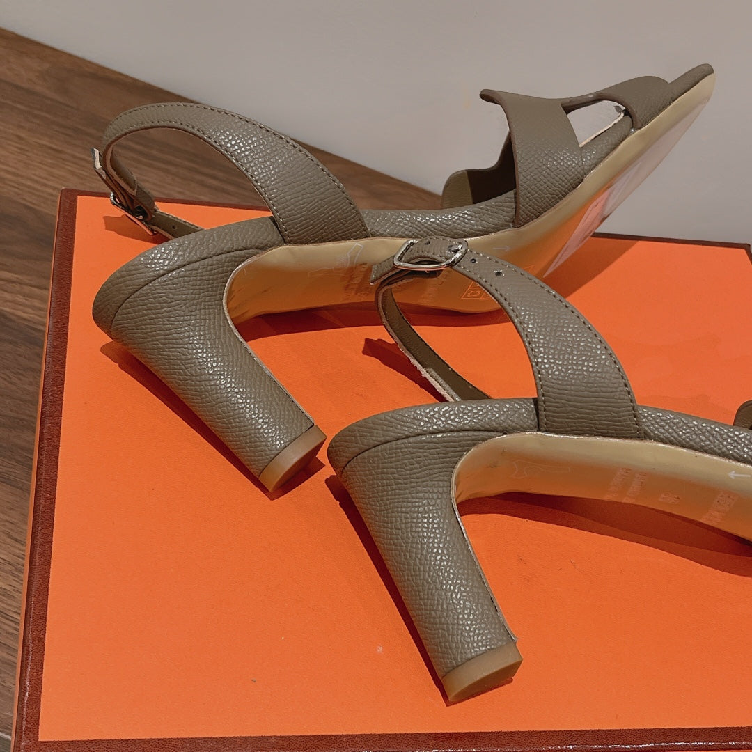 HOLY 75 SANDAL IN MEDIUM BROWN GRAINED CALFSKIN - 35