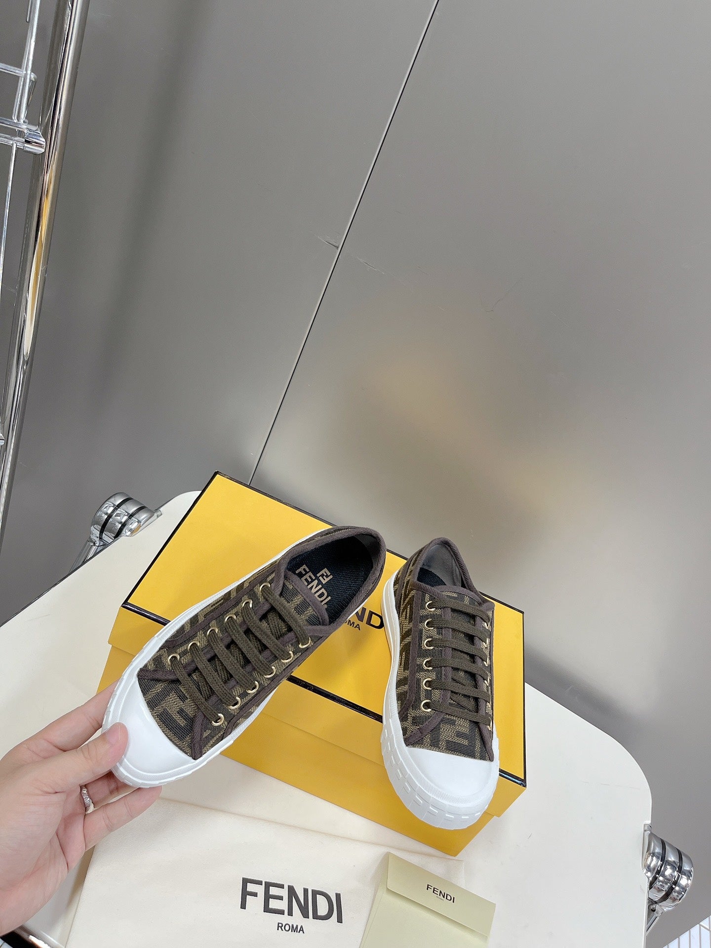 FENDI DOMINO MOTIF LOW-TOP SNEAKERS IN BROWN CANVAS - 35