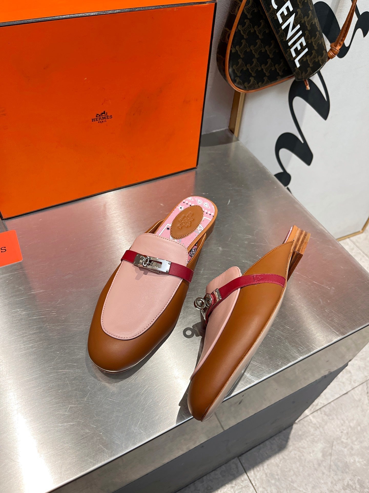 0Z MULE CARAMEL AND PASTEL PINK CALFSKIN WITH PATTERN - 35