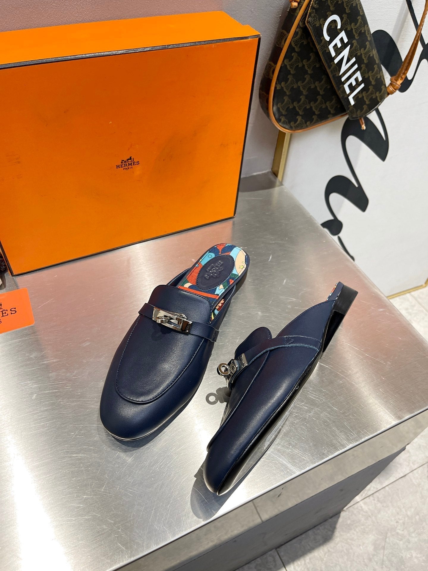 0Z MULE INDIGO CALFSKIN WITH PATTERN - 35