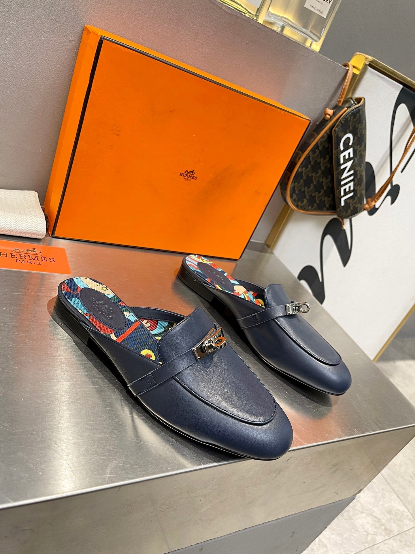 0Z MULE INDIGO CALFSKIN WITH PATTERN - 35